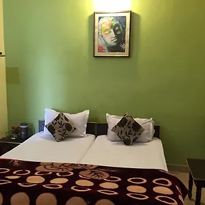 aanvi-palace.hotels-varanasi.com/